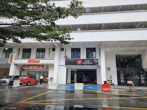 LaundryBar Self Service Laundry Alam Sanjung LaundryBar Self Service Laundry Alam Sanjung