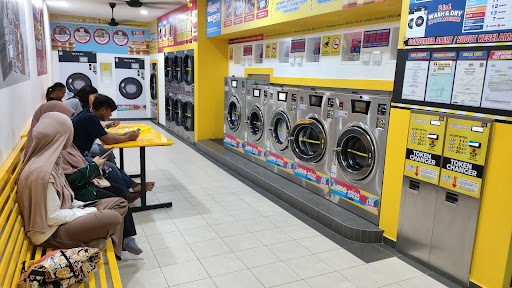 LaundryBar Jalan Putra Perdana