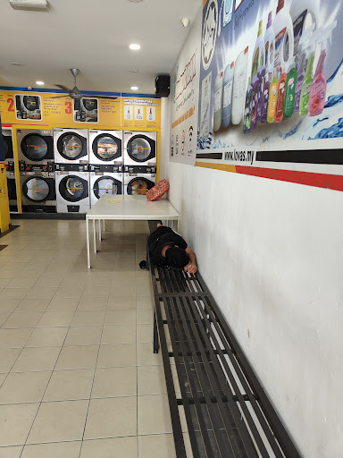 Laundrybar Self Service Laundry Taman Segar Perdana