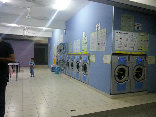 SuperWash Kedai Dobi Putatan