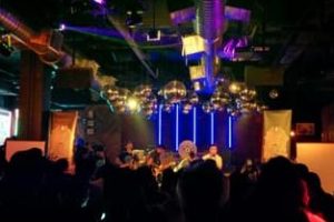 Laundry Bar di Muar, Malaysia: Destinasi Santai Malam dengan Musik Live dan Aksara Nostalgia