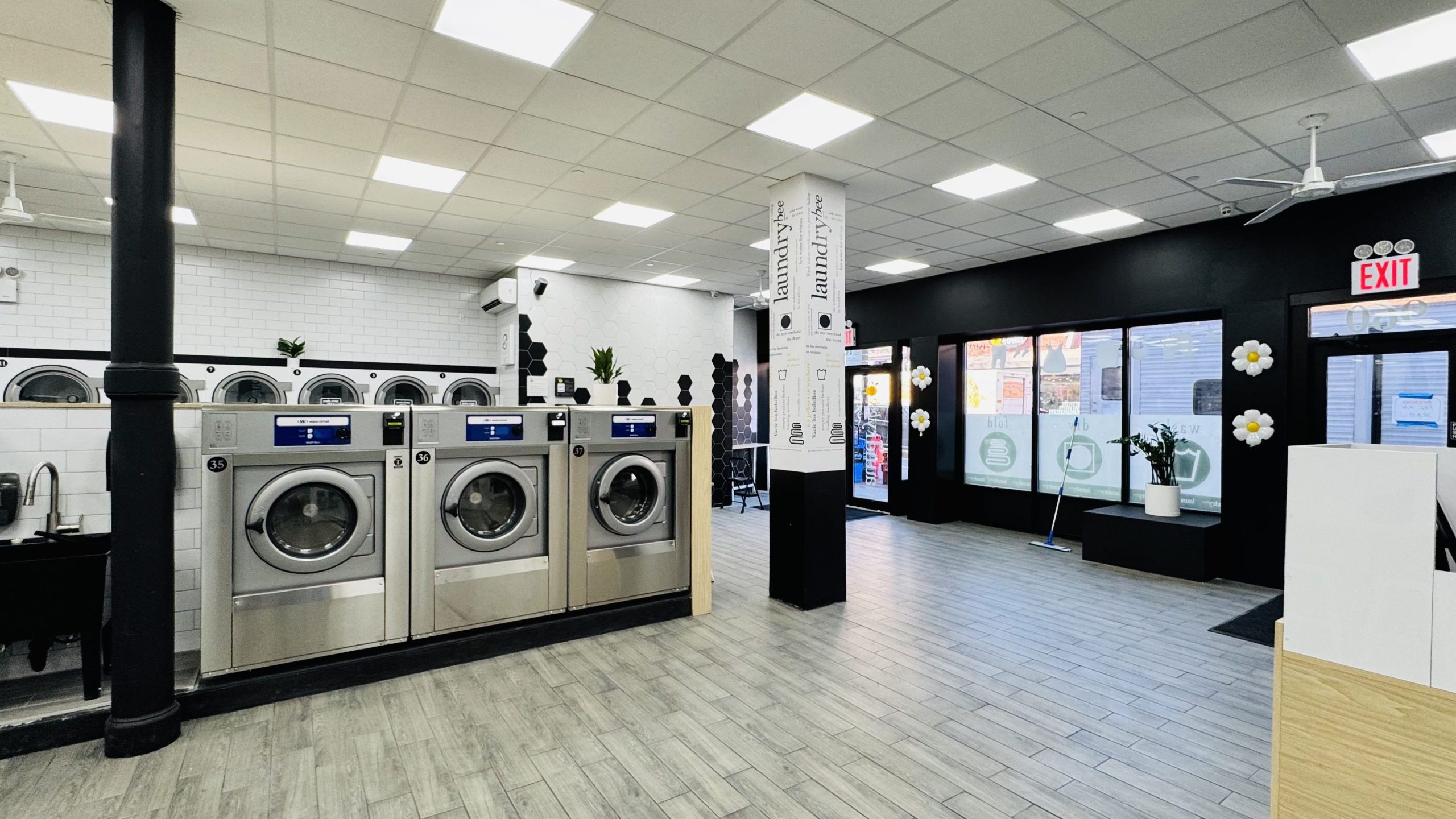 Laundry Bee Jelutong, Jalan Bakau 1 laundry bee jelutong jalan bakau scaled